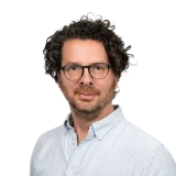Dr. Wouter van den Bos